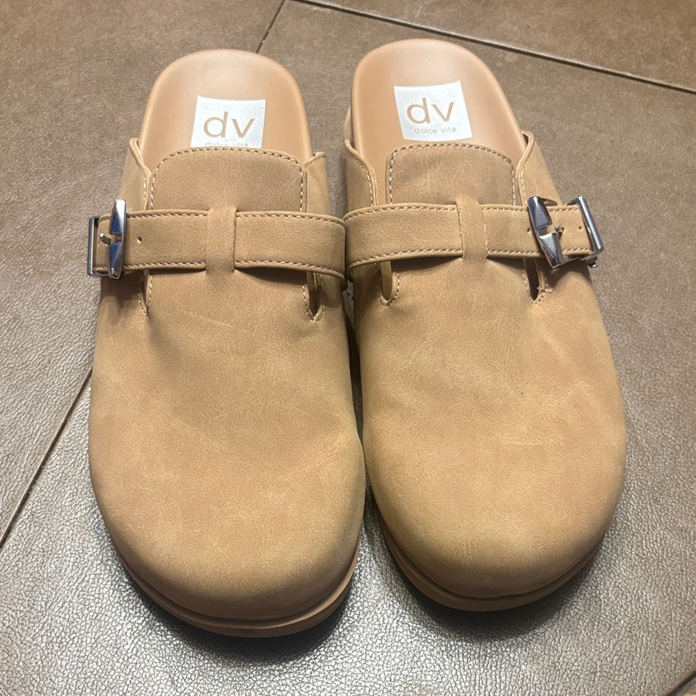 DV by Dolce Vita Amia Beige Slip-On Mules 7.5